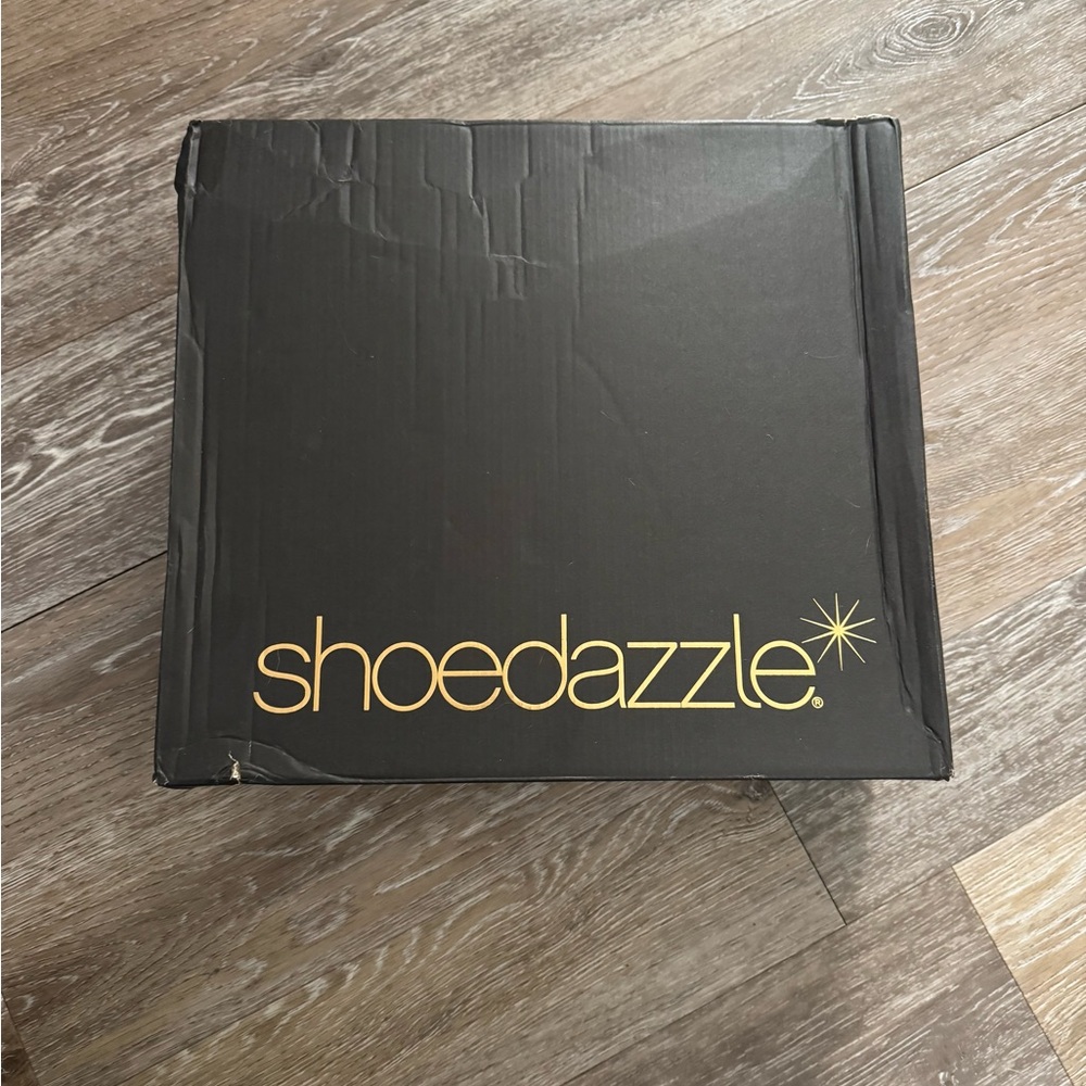 NWT Stylish Black Women's Boots - Picture 4 of 6